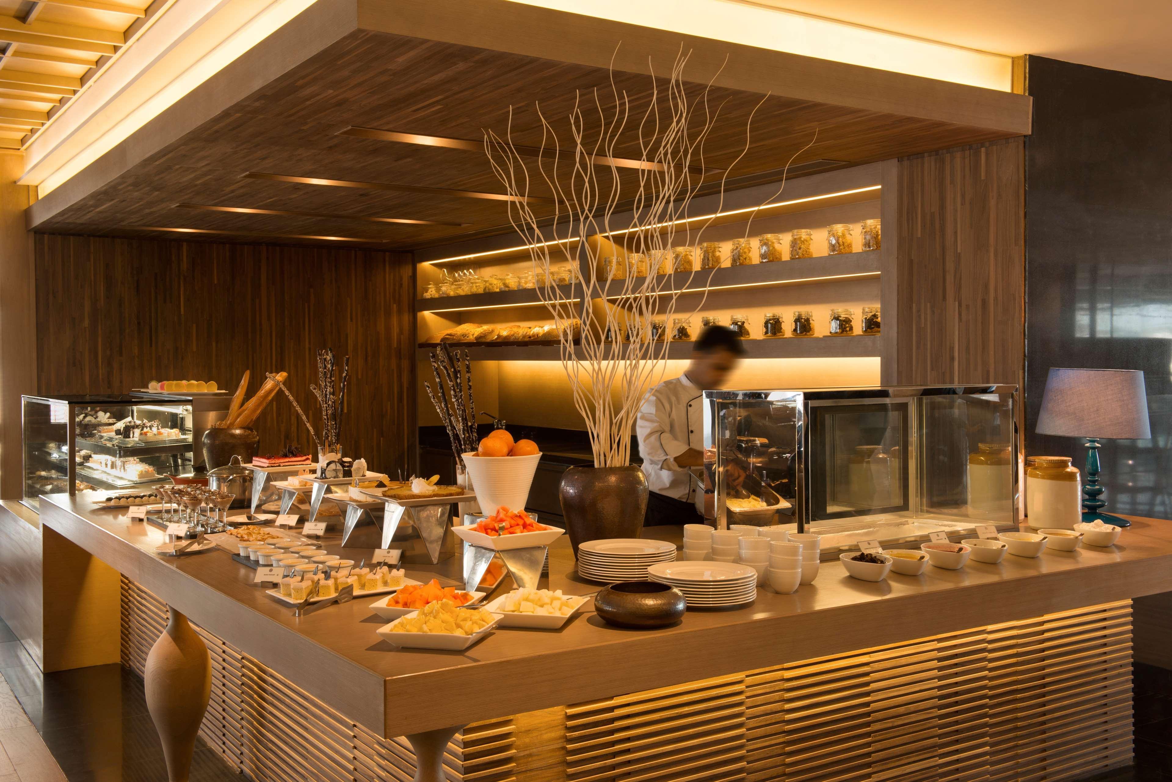 Hyatt Regency Ludhiana Hotell Exteriör bild